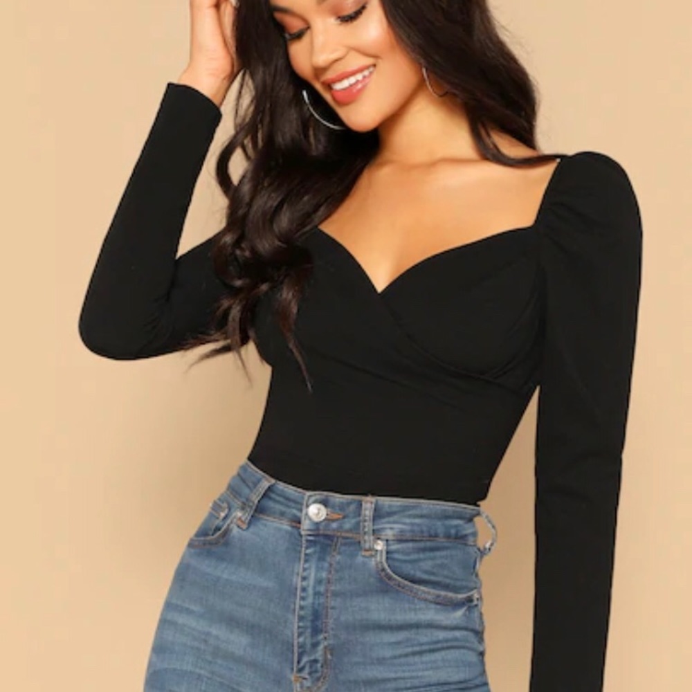 Black puffed sleeve top